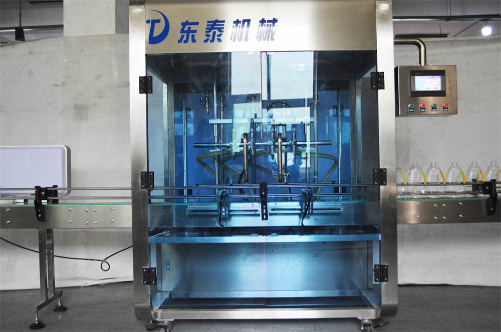 花生油灌裝機(jī)不知道怎樣選購(gòu)？那是你沒(méi)看這里